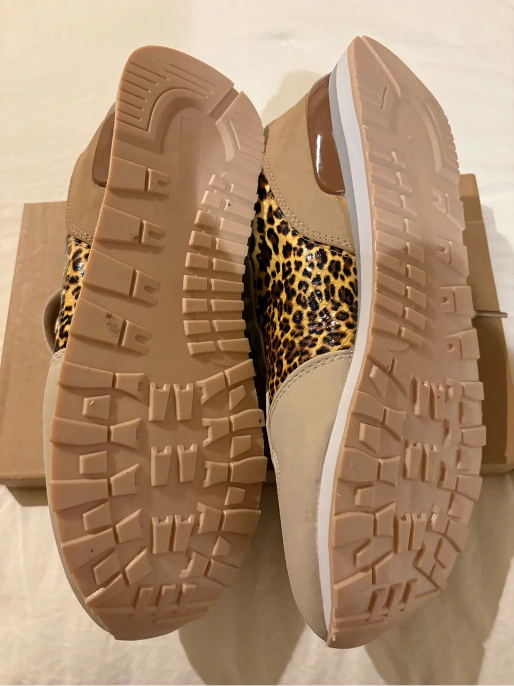 Vintage Havana Beige and Leopard-Print Women's Sneaker